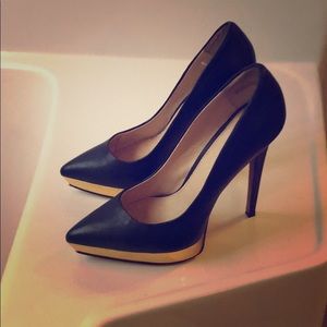 High heels (worn once)